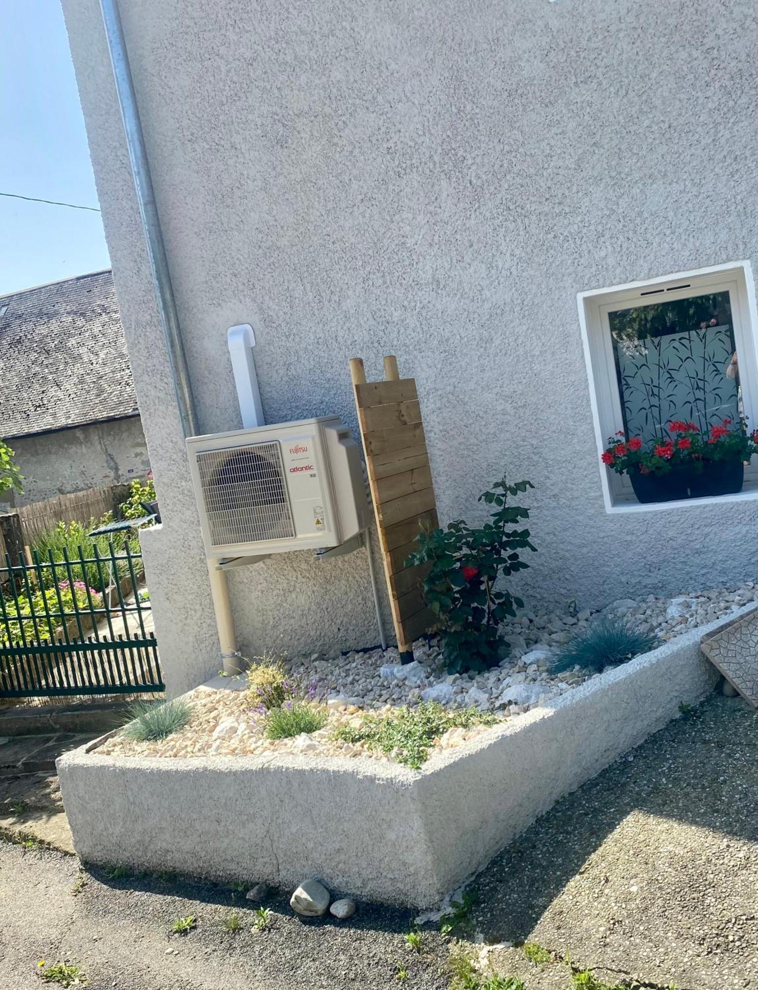 Maison De Village Entre Lac Et Montagne La Motte-Servolex Esterno foto